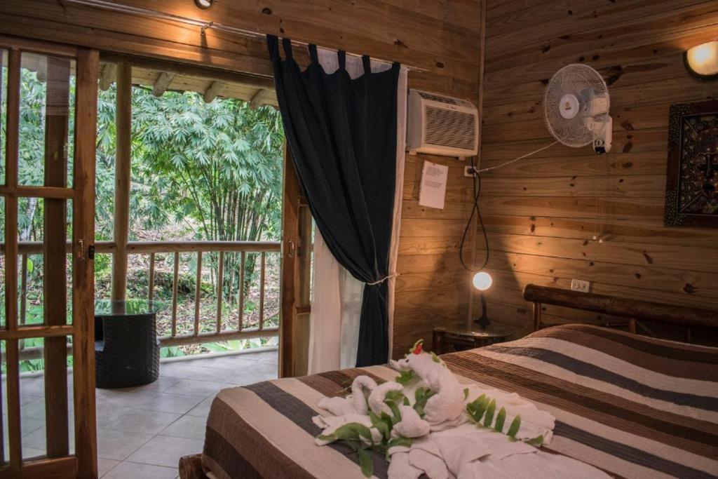 Hotel Bugabutik Puerto Viejo de Talamanca Ngoại thất bức ảnh