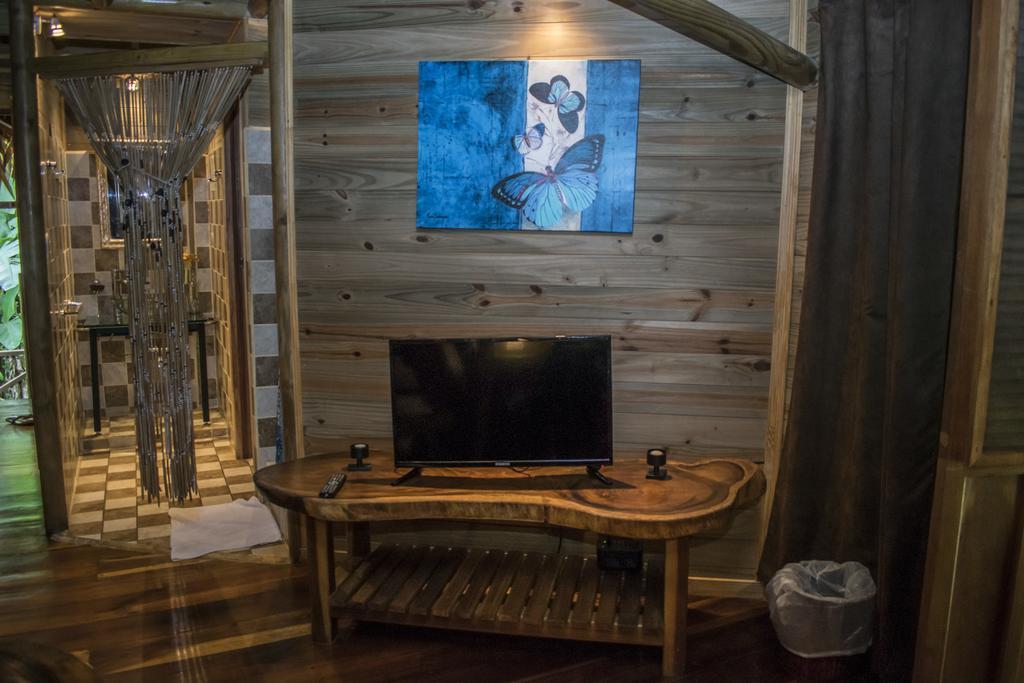 Hotel Bugabutik Puerto Viejo de Talamanca Ngoại thất bức ảnh