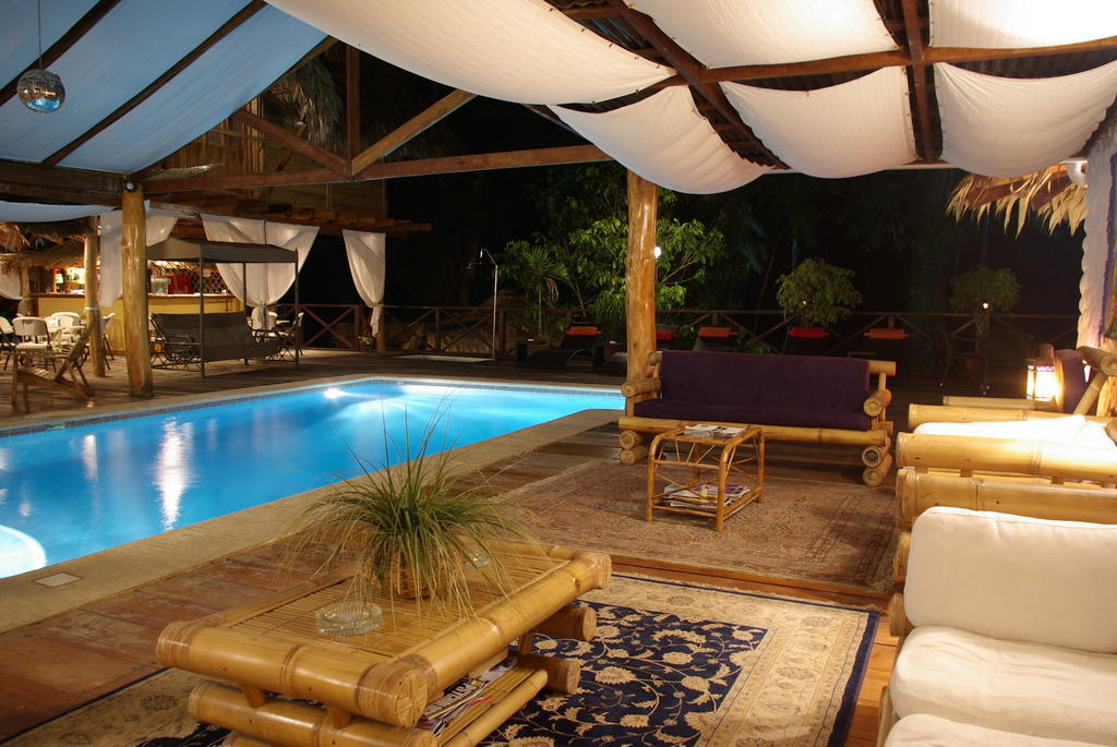 Hotel Bugabutik Puerto Viejo de Talamanca Ngoại thất bức ảnh